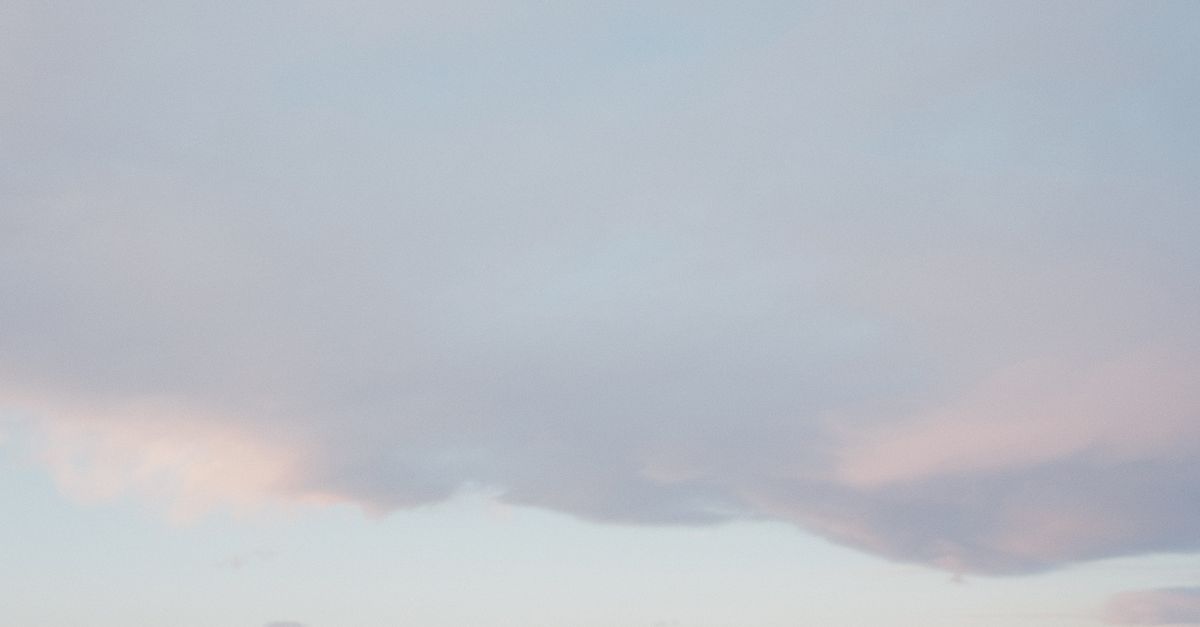 A calm, atmospheric dawn sky — a soothing image for what to do the night before something stressful when you can't sleep
